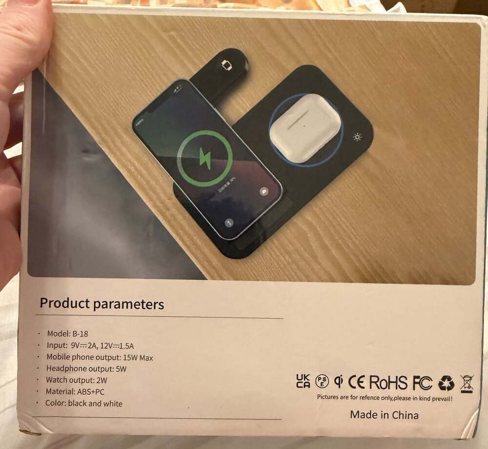 Foldable Fast Charge Dock - Picture 4 of 6